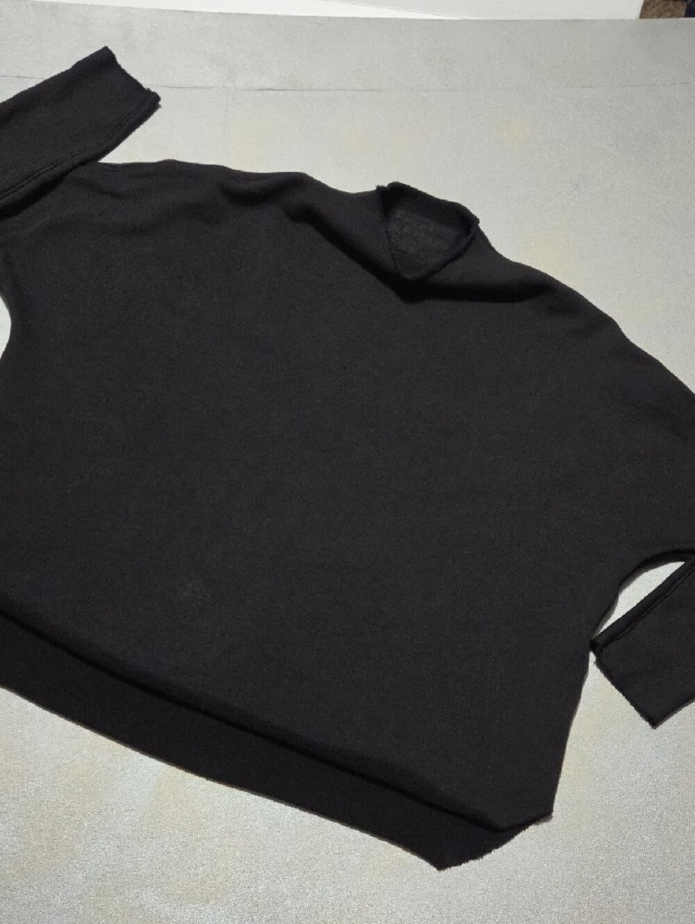 Frank & Eileen Black Crew Sweatshirt with Label Oversized. Excellent Condition - Picture 2 of 11